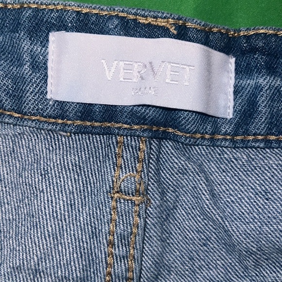 Vervet Distressed Denim Shorts size Medium - Picture 6 of 8